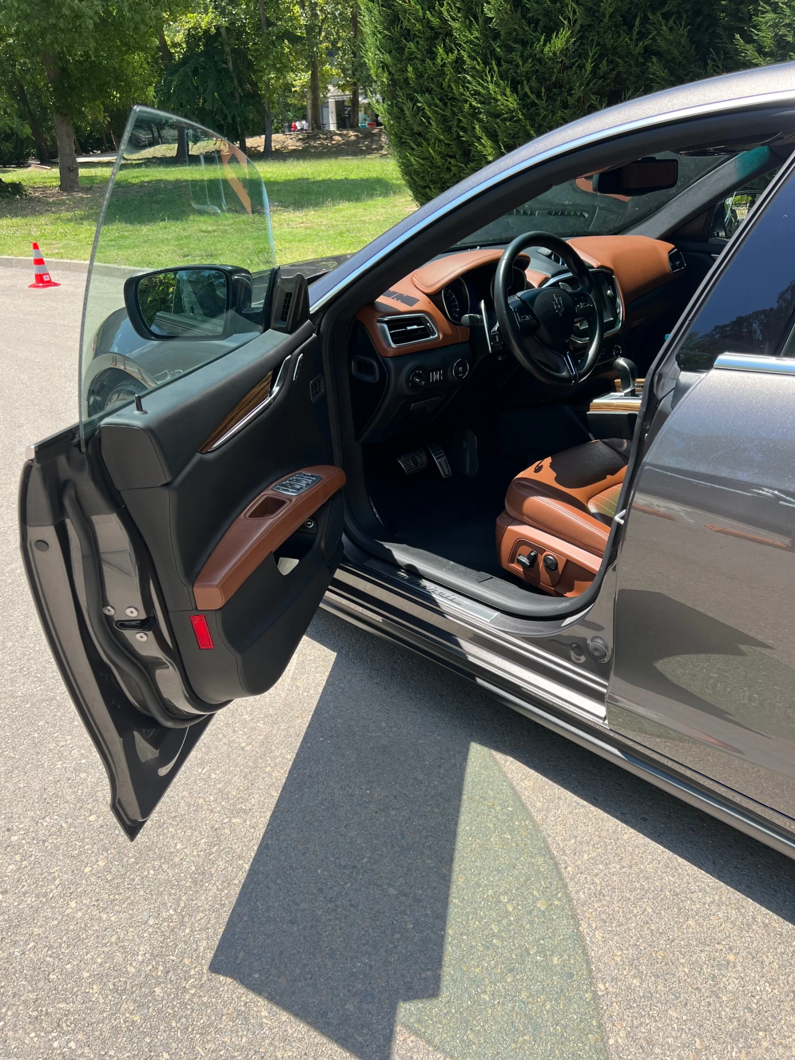 Maserati Ghibli SQ4S, снимка 6 - Автомобили и джипове - 55241846