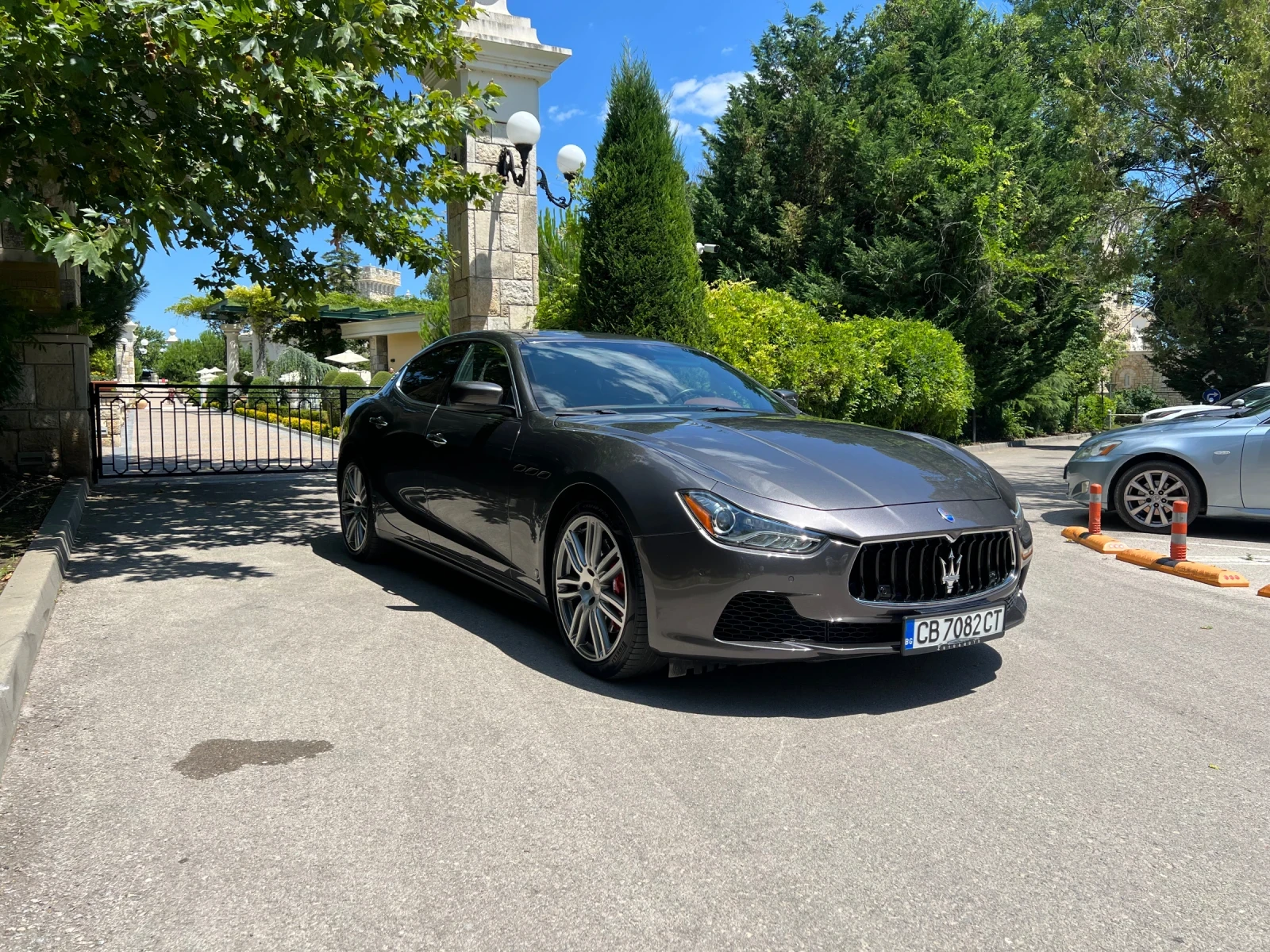 Maserati Ghibli SQ4S, снимка 2 - Автомобили и джипове - 55241846