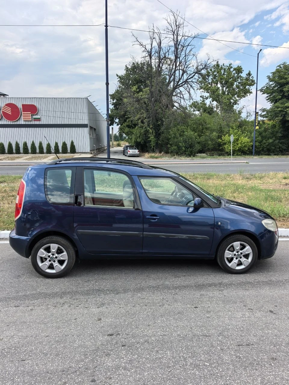 Skoda Roomster, снимка 3 - Автомобили и джипове - 55340286