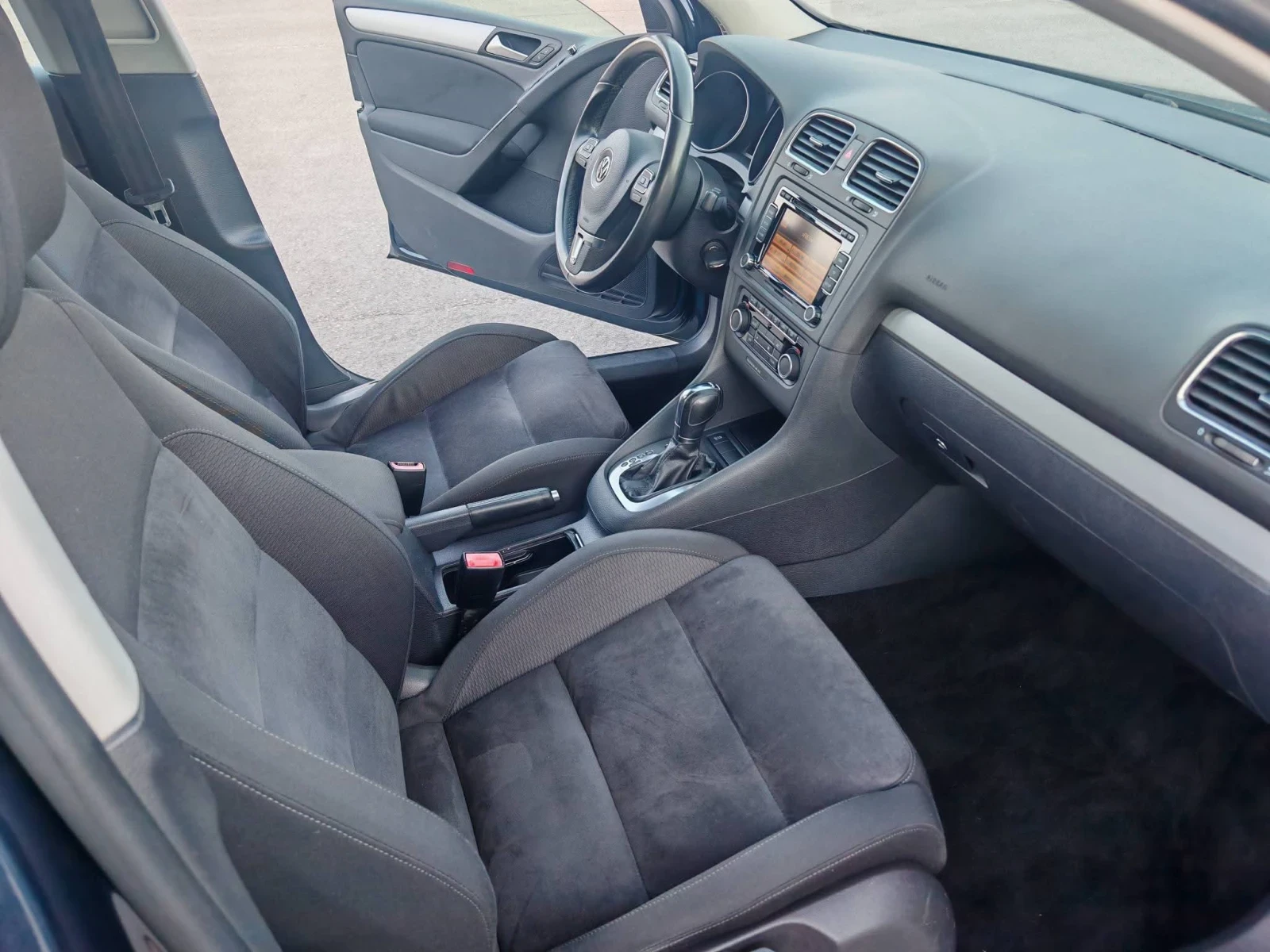 VW Golf 2.0TDU, снимка 12 - Автомобили и джипове - 55366033