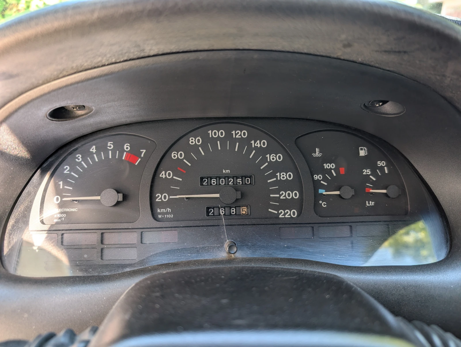 Opel Astra 1.6i Ecotec 16V, снимка 8 - Автомобили и джипове - 55423985