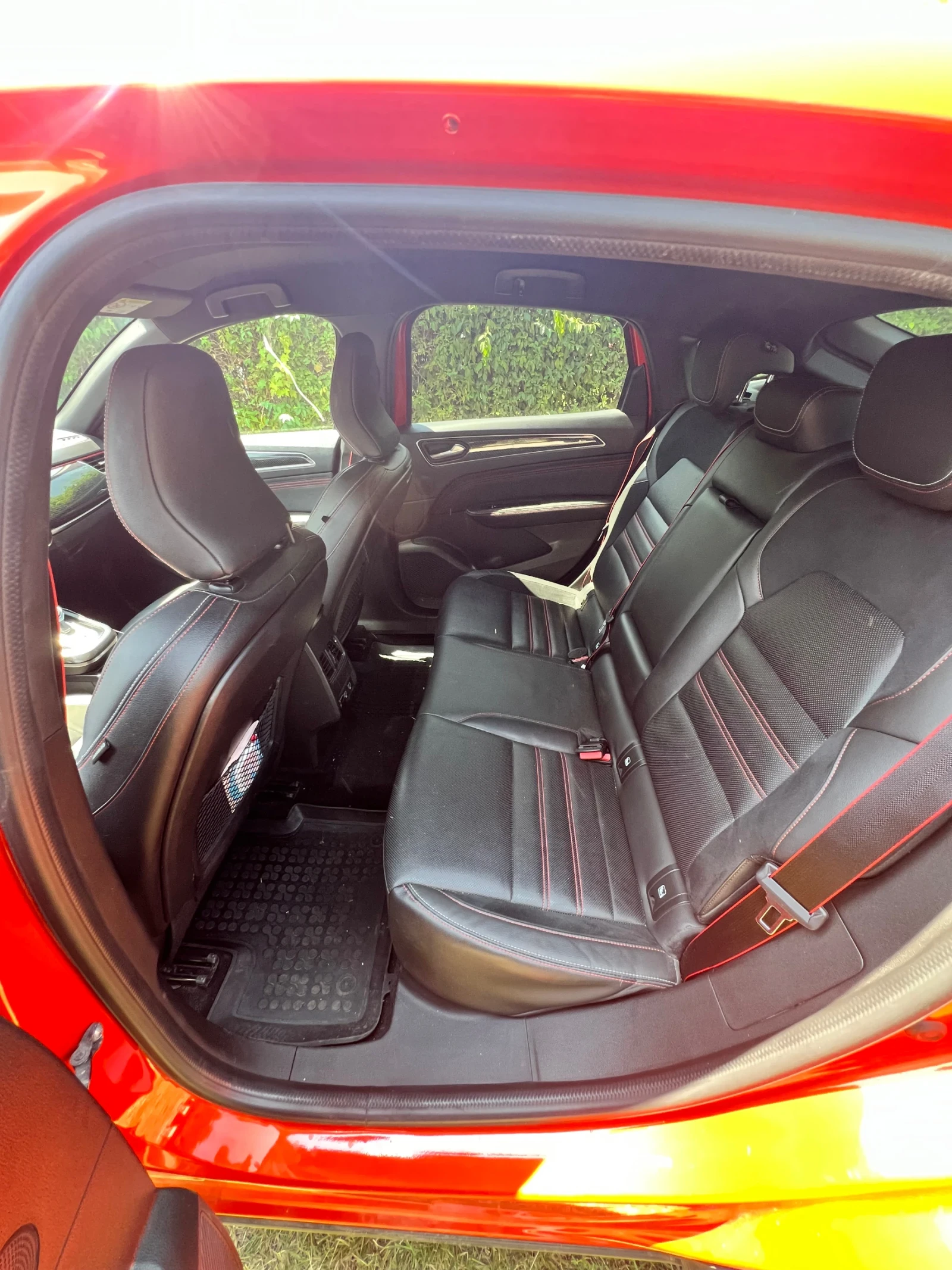 Renault Arkana RS 1.6 E-Tech, снимка 12 - Автомобили и джипове - 55547039