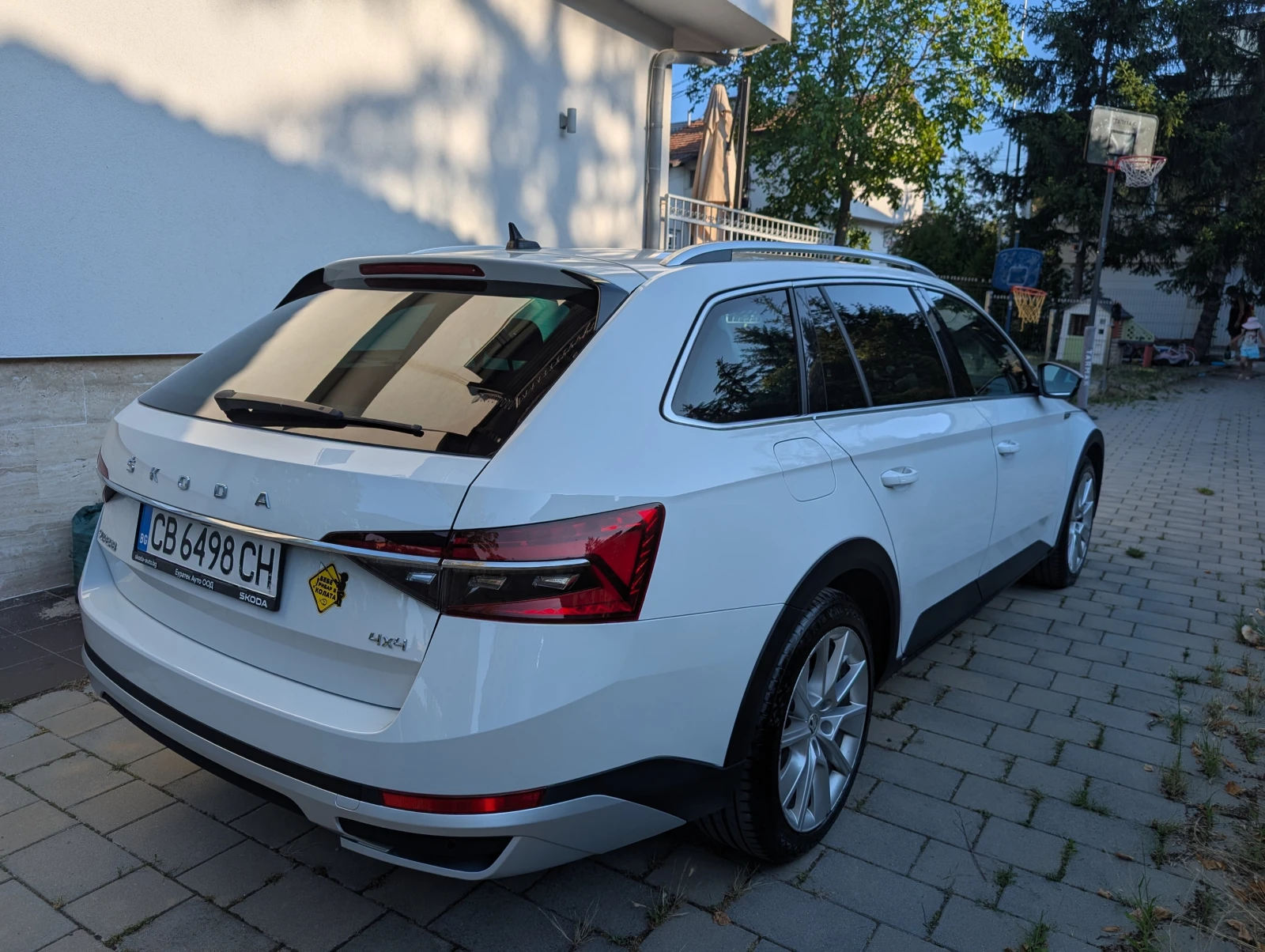 Skoda Superb Scout, снимка 6 - Автомобили и джипове - 55729685