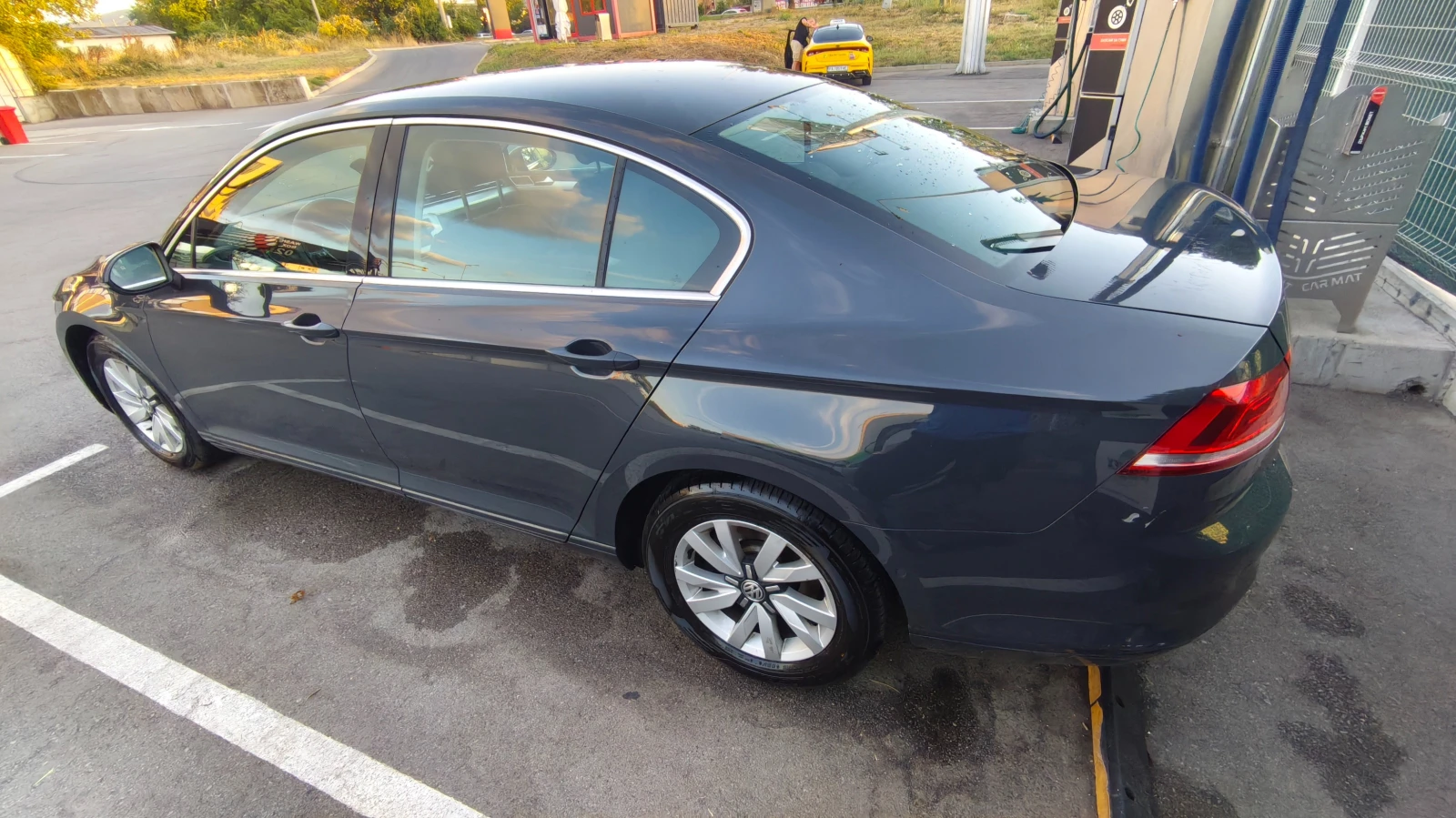 VW Passat, снимка 5 - Автомобили и джипове - 56102658