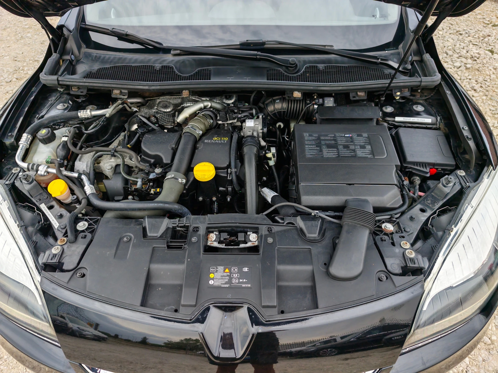 Renault Megane 1.5 dci, снимка 14 - Автомобили и джипове - 56172150