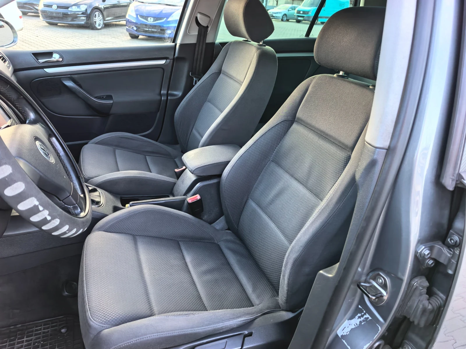 VW Golf 2.0тди 140кс+ + , снимка 12 - Автомобили и джипове - 56227569