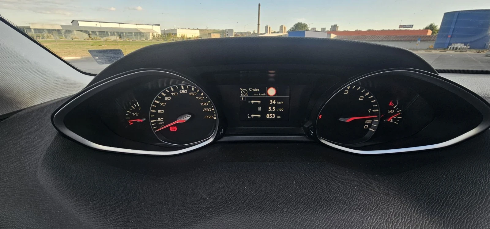 Peugeot 308 1.5HDI/102ks/Faselift/2019, снимка 13 - Автомобили и джипове - 56241175