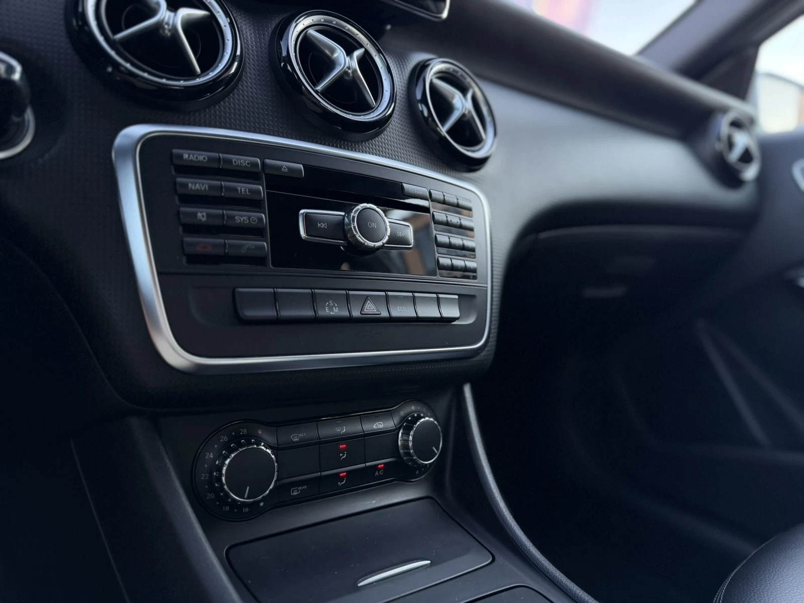 Mercedes-Benz A 180, снимка 16 - Автомобили и джипове - 56437173