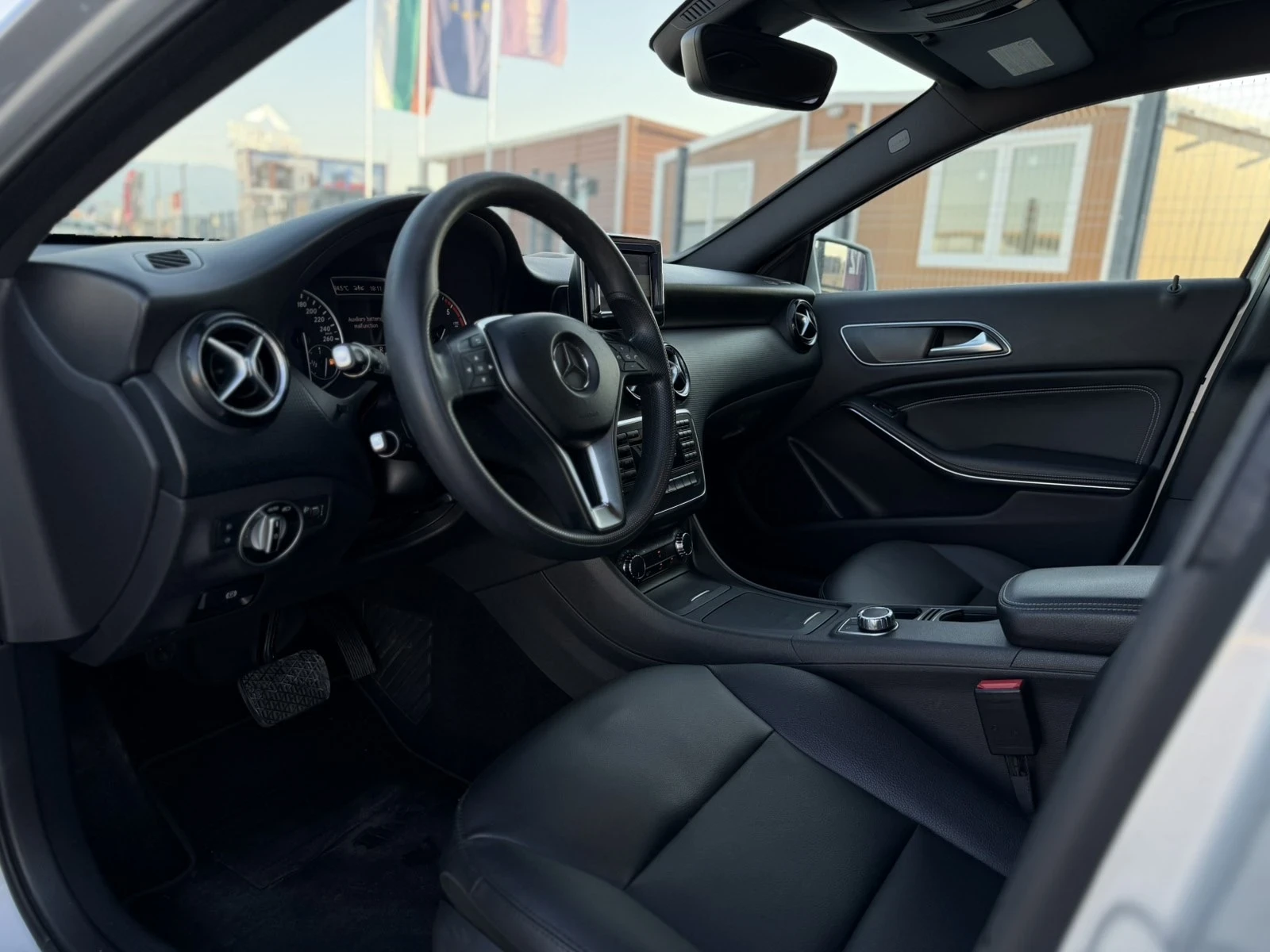 Mercedes-Benz A 180, снимка 10 - Автомобили и джипове - 56437173