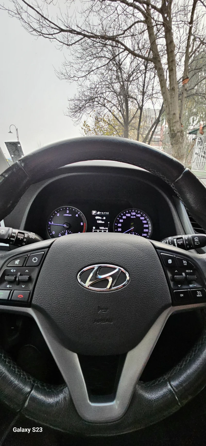 Hyundai Tucson, снимка 8 - Автомобили и джипове - 48041905