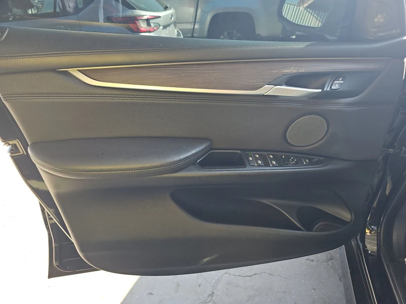 BMW X5 M-pkg* Distronic* Harmon/Kardon* Подгрев* Камера, снимка 7 - Автомобили и джипове - 52317579