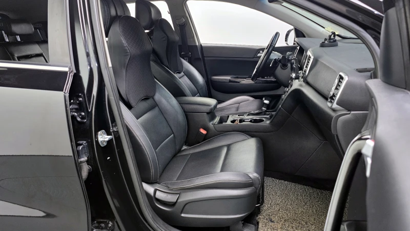 Kia Sportage 2.0 2WD NOBLESSE PLUS autogeorge.com, снимка 9 - Автомобили и джипове - 52389521
