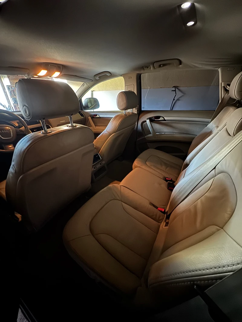 Audi Q7, снимка 6 - Автомобили и джипове - 52937556