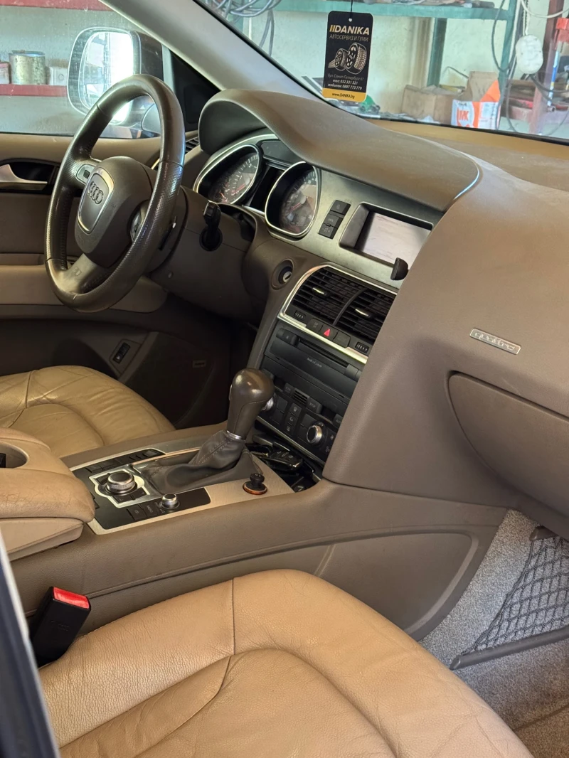 Audi Q7, снимка 9 - Автомобили и джипове - 52937556