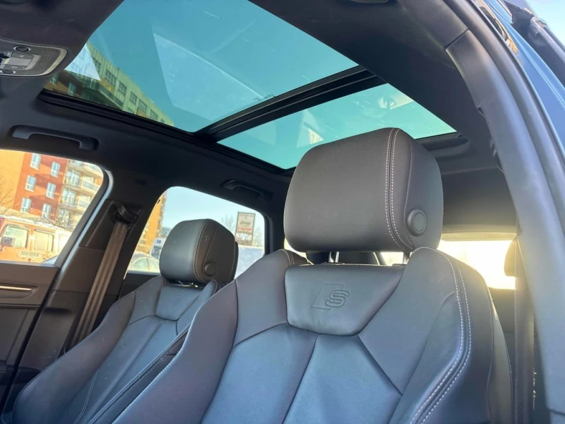 Audi Q3 Progressiv * CARFAX * ПАНОРАМА* ПОДГРЕВИ, снимка 11 - Автомобили и джипове - 53303710