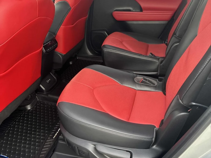 Toyota Highlander XSE 3.5L, снимка 12 - Автомобили и джипове - 53506954