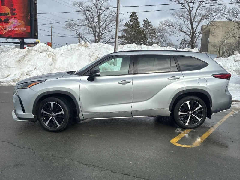 Toyota Highlander XSE 3.5L, снимка 2 - Автомобили и джипове - 53506954