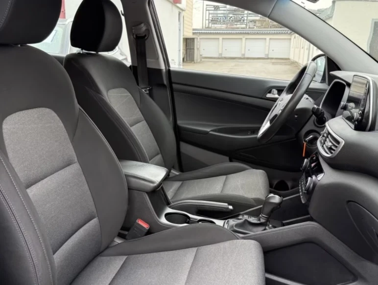 Hyundai Tucson 1, 6 Advantage 2 WD, бензин, автоматик с турбо бут - изображение 5