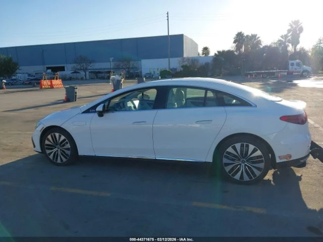 Mercedes-Benz EQE EQE 350+ , снимка 8 - Автомобили и джипове - 53780139