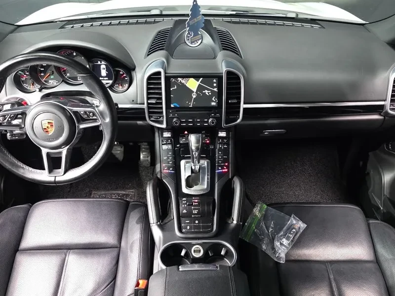 Porsche Cayenne 3.0 Diesel Platinum Edition 958, снимка 7 - Автомобили и джипове - 55786754