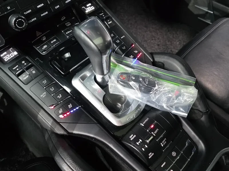Porsche Cayenne 3.0 Diesel Platinum Edition 958, снимка 9 - Автомобили и джипове - 55786754