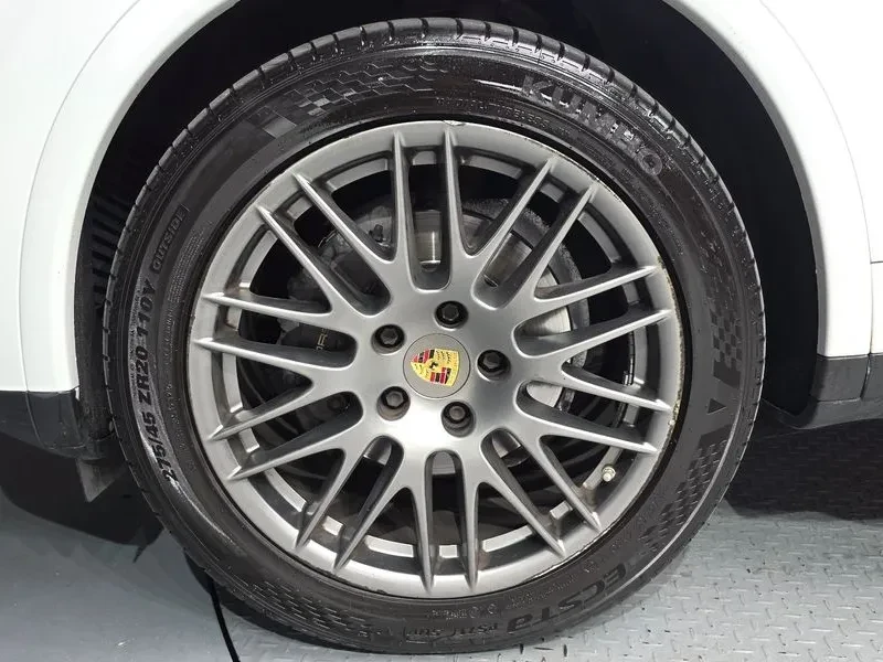 Porsche Cayenne 3.0 Diesel Platinum Edition 958, снимка 5 - Автомобили и джипове - 55786754