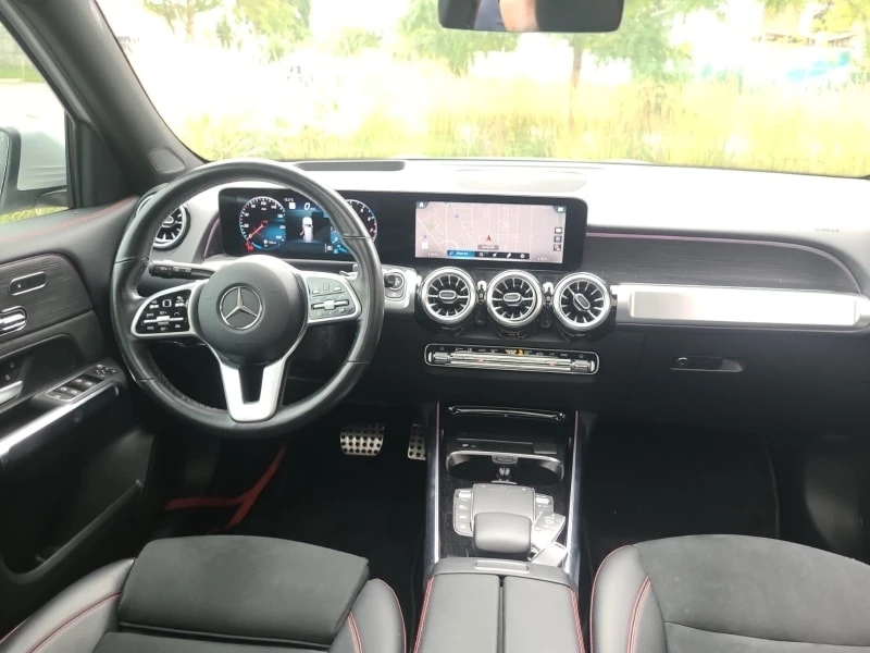 Mercedes-Benz GLB 250 * 4MATIC * DRIVER ASSIST PKG * CARFAX * , снимка 7 - Автомобили и джипове - 56075462