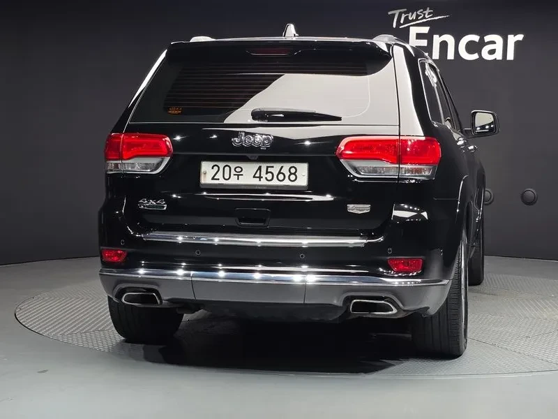 Jeep Cherokee 3.0 Diesel Overland Summit Wk2, снимка 4 - Автомобили и джипове - 56288734
