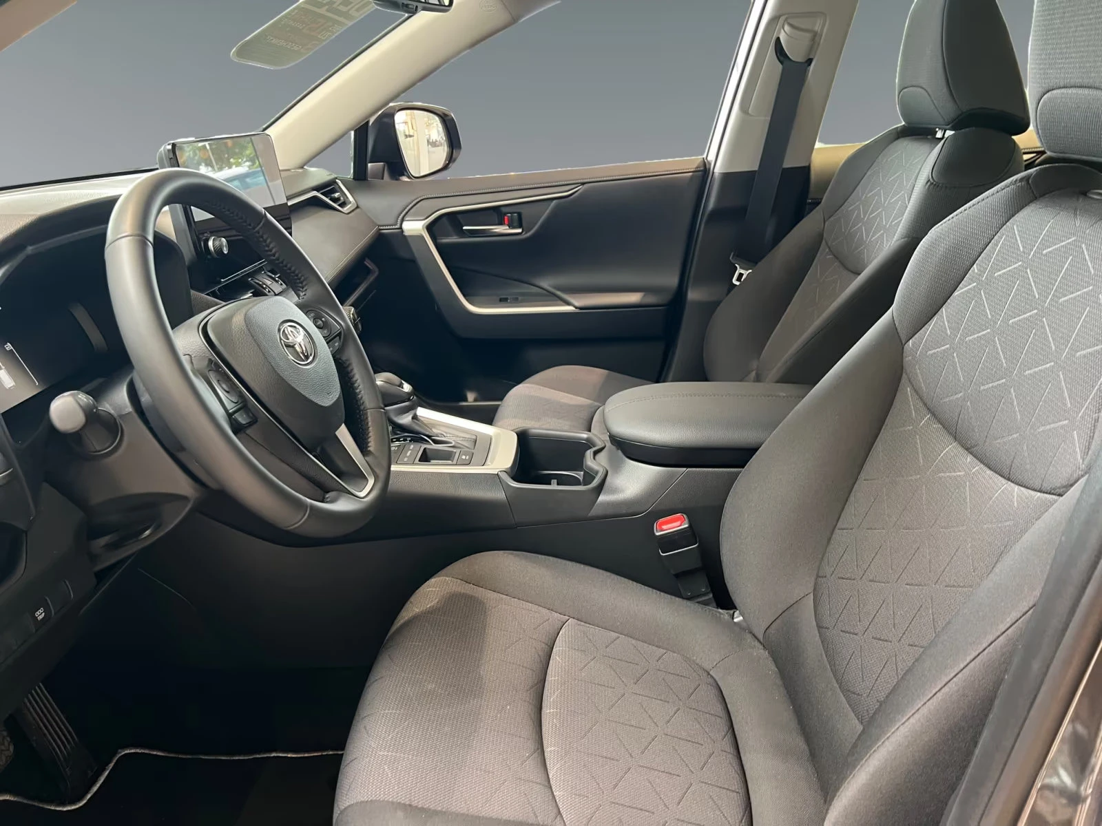 Toyota Rav4 2.5/BUSINESS-EDITION/219HP/CAM/CRPLAY/LED/DAB/635f - изображение 10