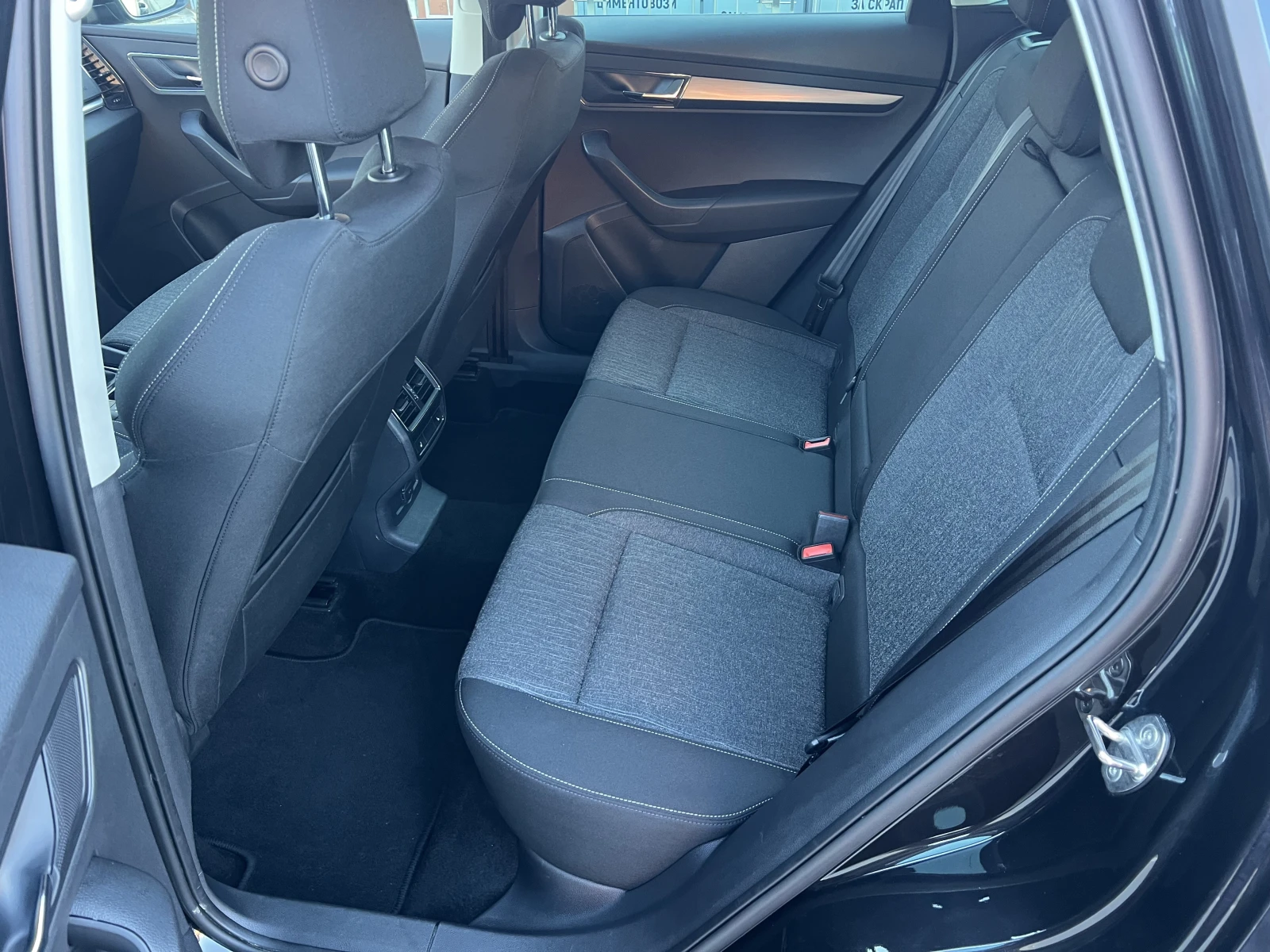 Skoda Karoq STYLE/2.0TDI/115K.C./6MT - изображение 10