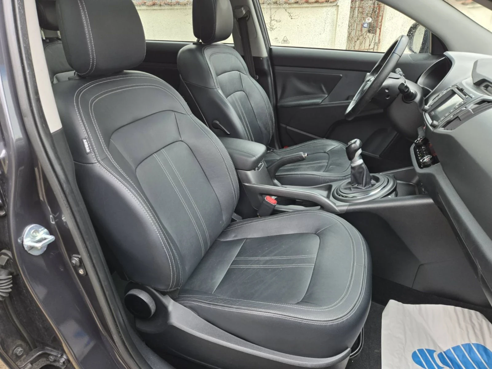 Kia Sportage 2.0 crdi/4x4/камера, снимка 8 - Автомобили и джипове - 53715354