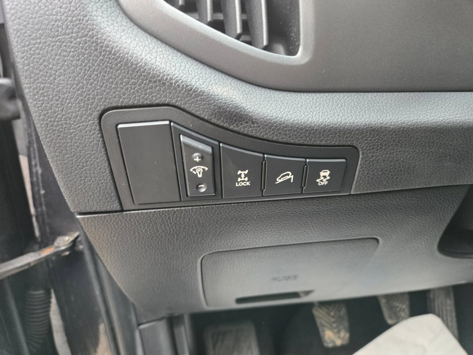 Kia Sportage 2.0 crdi/4x4/камера, снимка 10 - Автомобили и джипове - 53715354