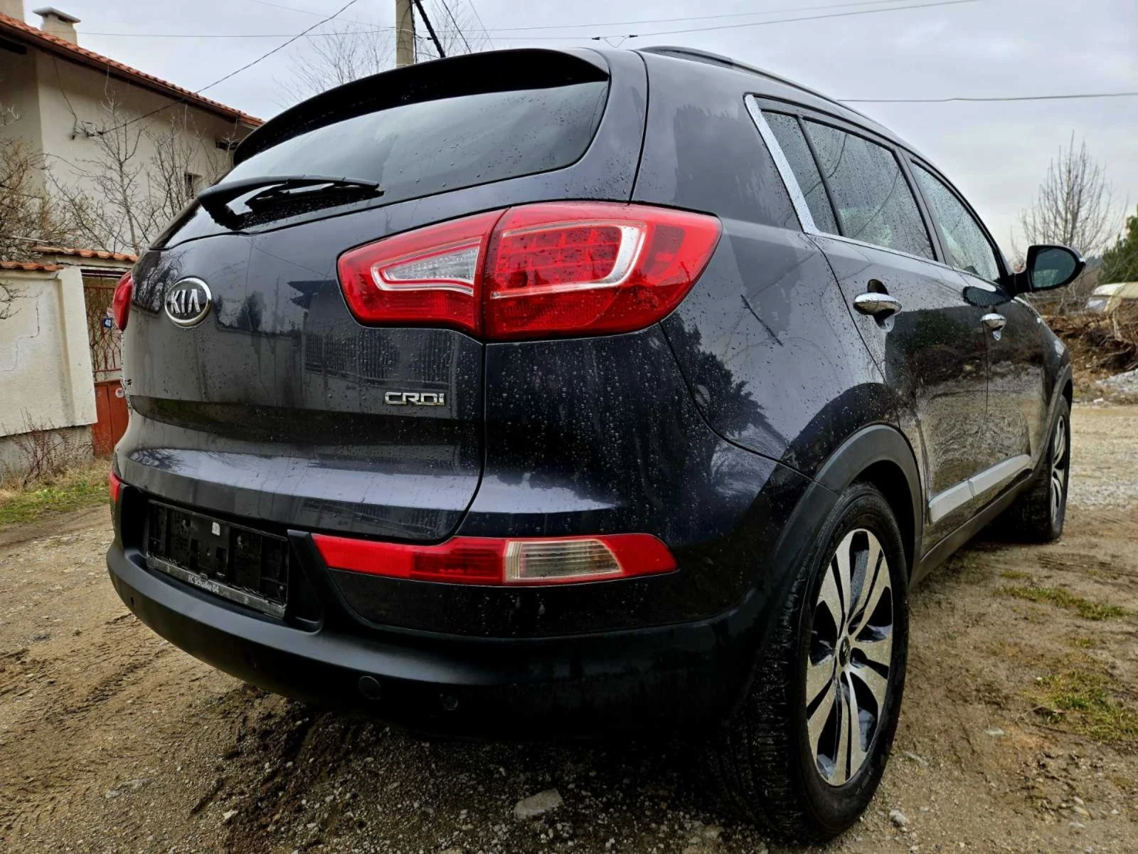 Kia Sportage 2.0 crdi/4x4/камера, снимка 3 - Автомобили и джипове - 53715354