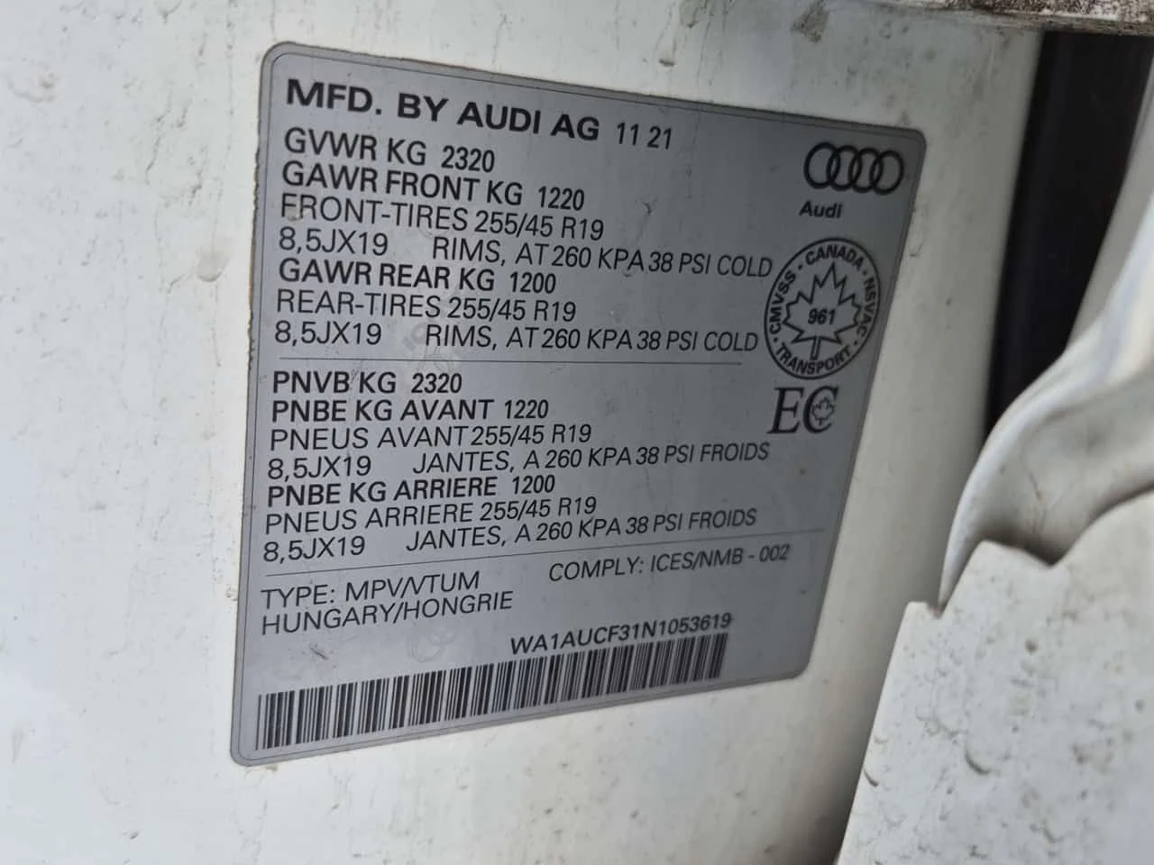 Audi Q3 KOMFORT /CARFAX /Кожа/Подгрев/Панорама/4х4, снимка 6 - Автомобили и джипове - 53728781