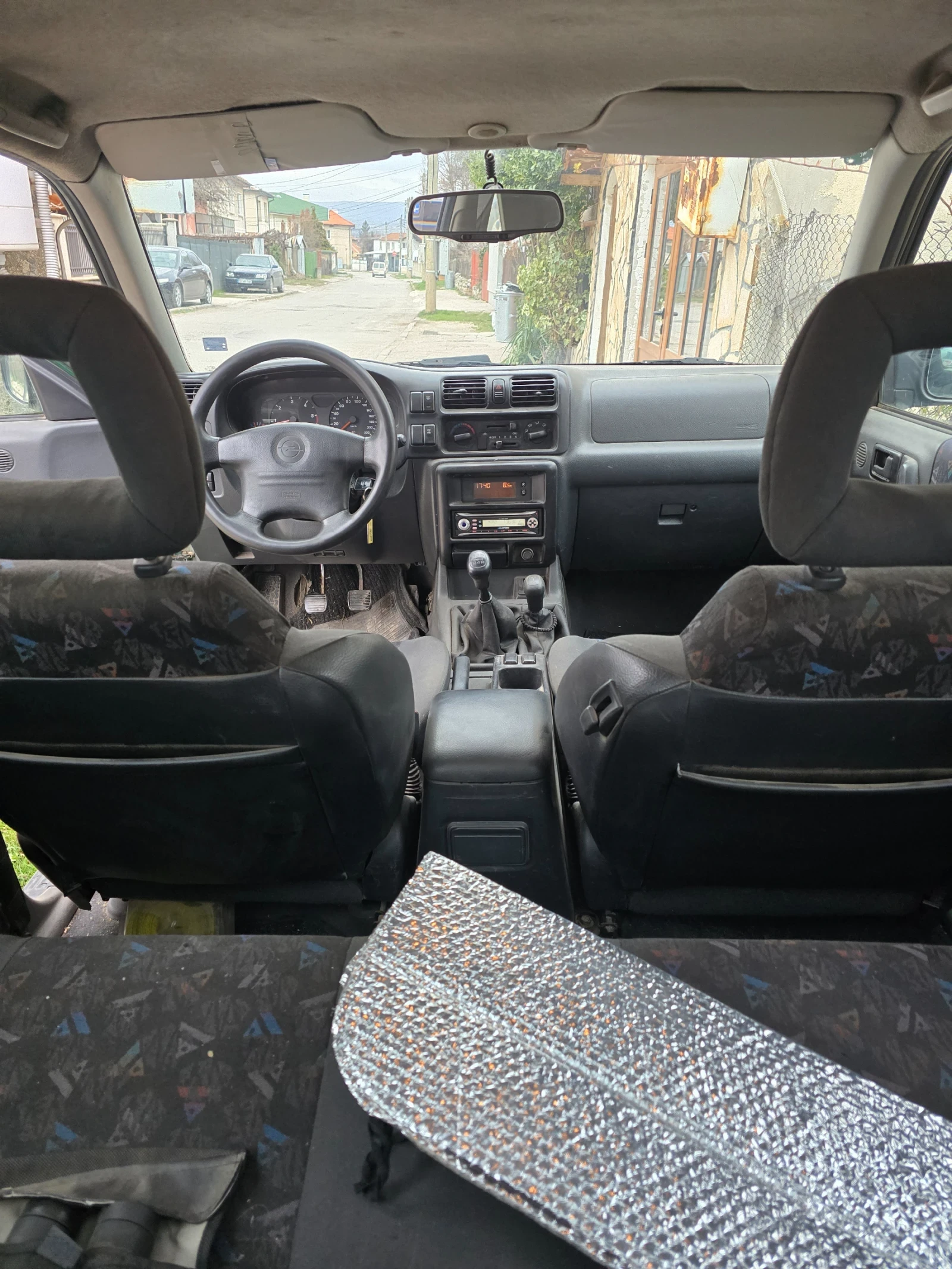 Opel Frontera 2.2, снимка 15 - Автомобили и джипове - 53891903