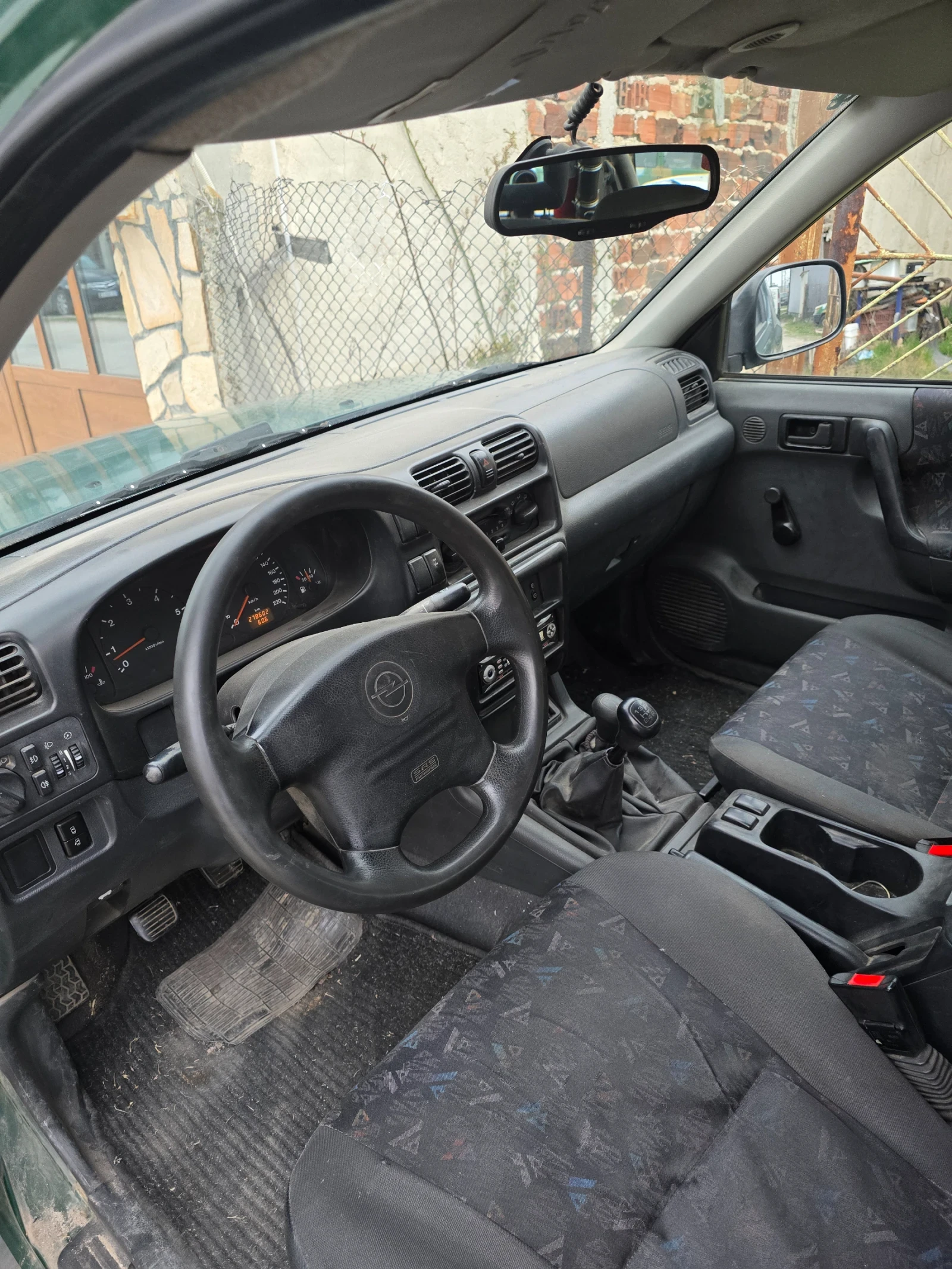 Opel Frontera 2.2, снимка 14 - Автомобили и джипове - 53891903