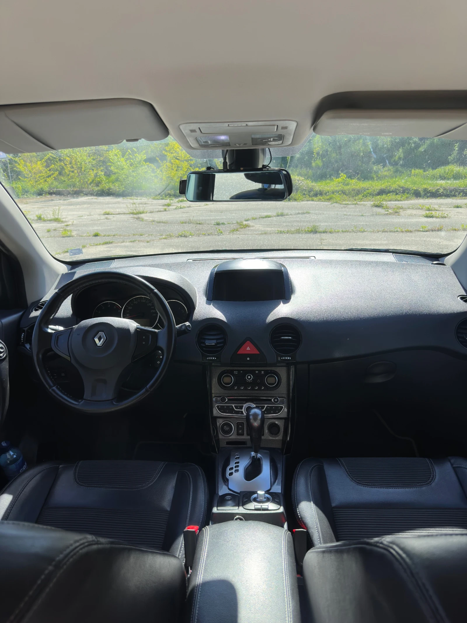 Renault Koleos 2.0dci 4x4, снимка 7 - Автомобили и джипове - 54321545