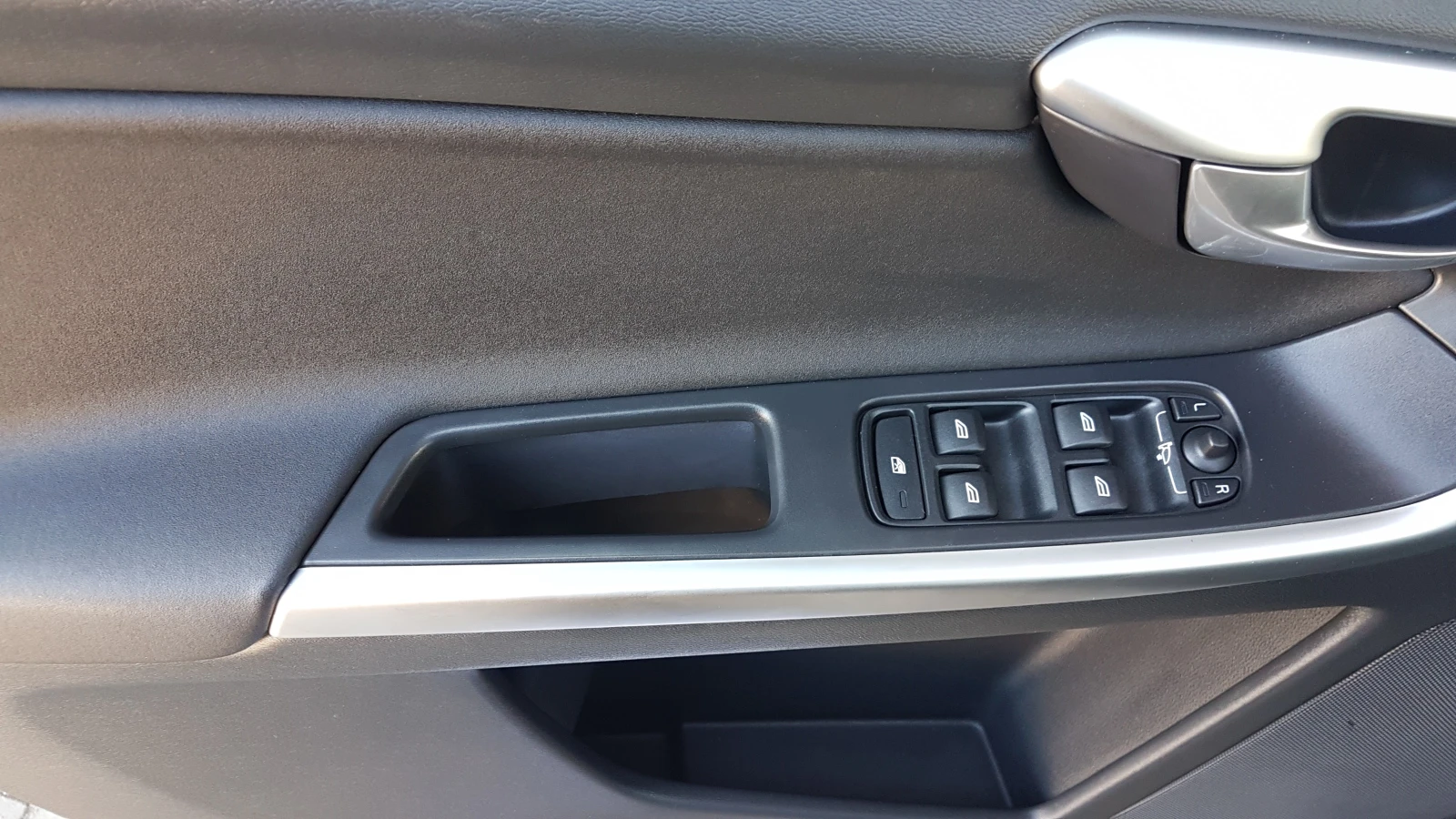 Volvo XC60 2.4 D3 163�� 4×4 | Mobile.bg � ����������� 10