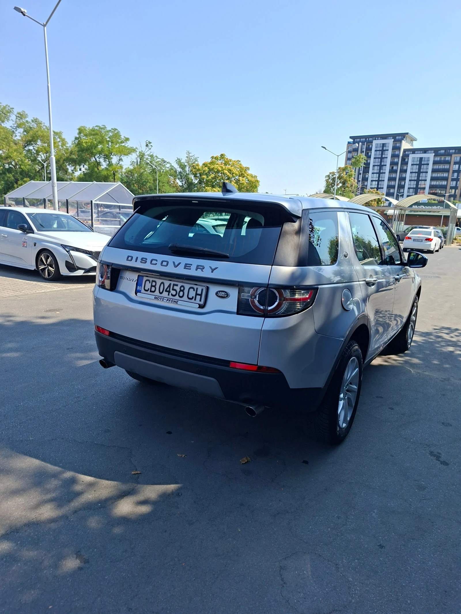 Land Rover Discovery Sport 7 места , снимка 14 - Автомобили и джипове - 55769125