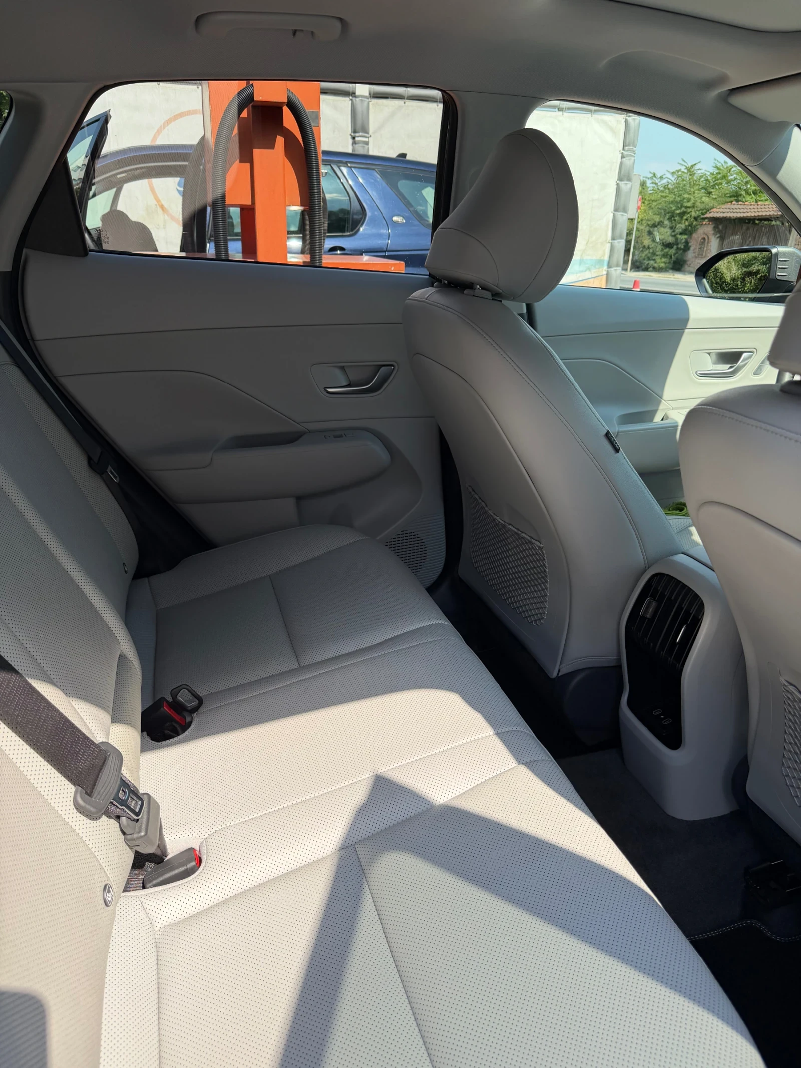 Hyundai Kona, снимка 9 - Автомобили и джипове - 56039159