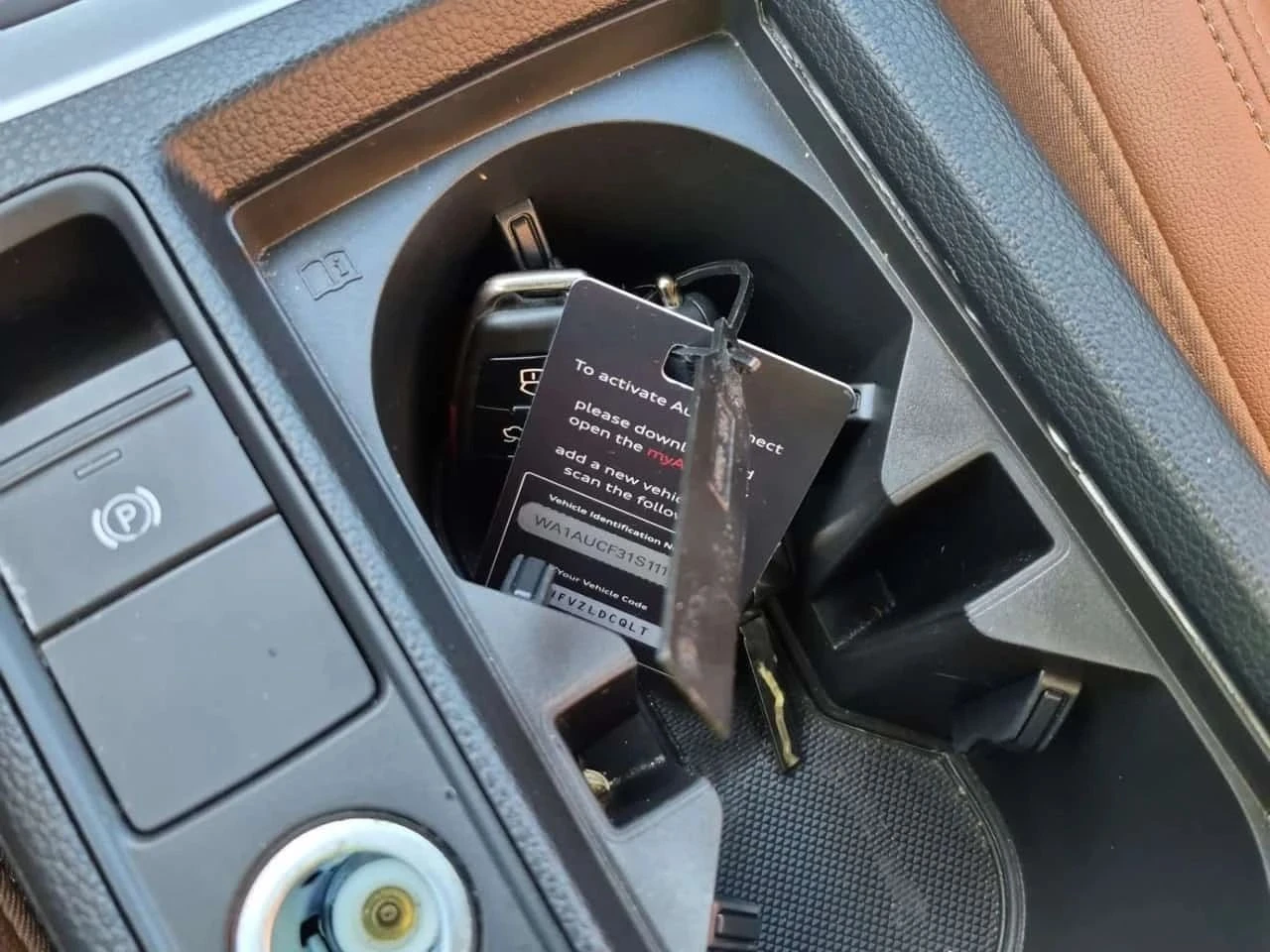 Audi Q3, снимка 8 - Автомобили и джипове - 56689802