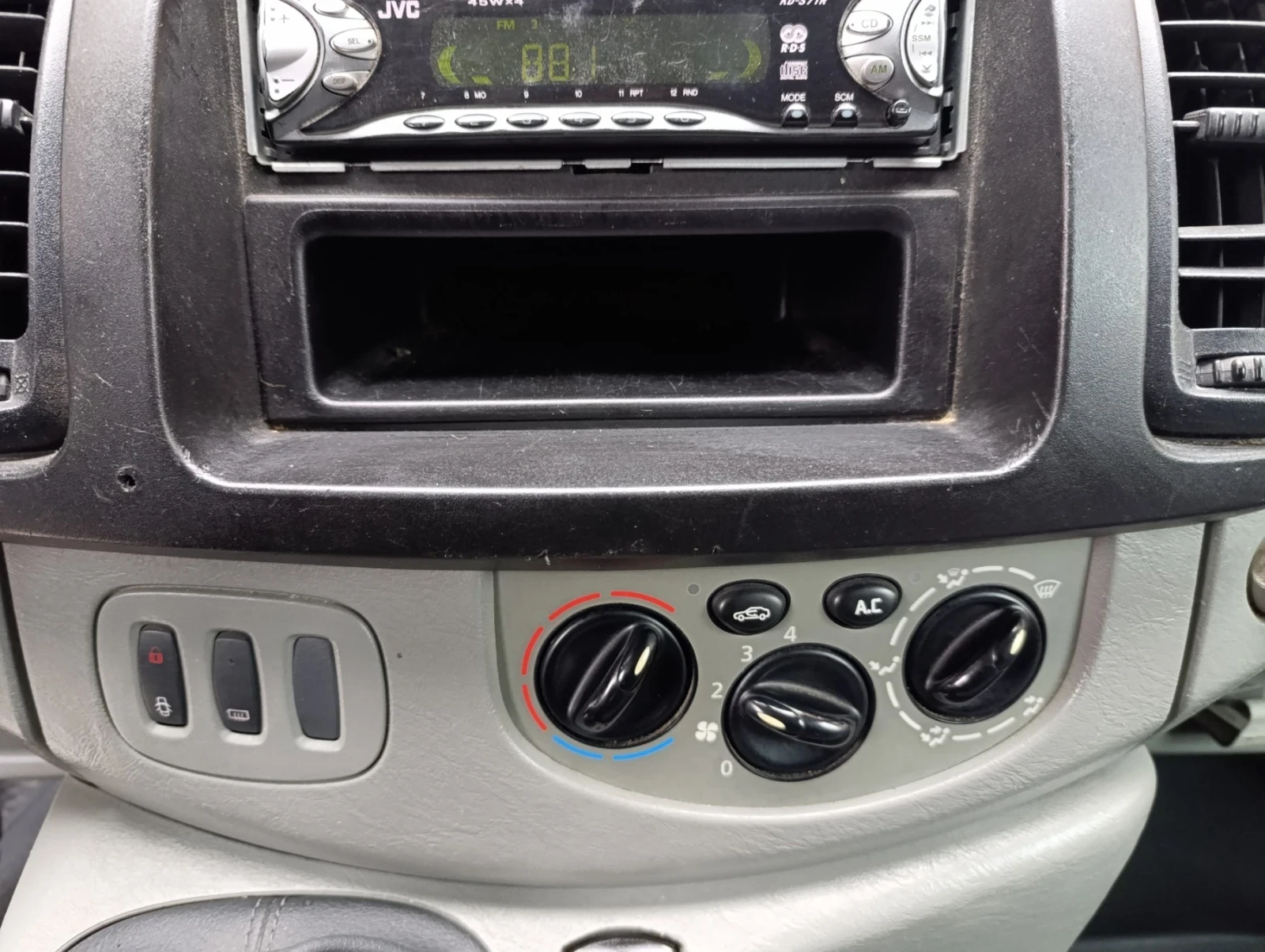 Nissan Primastar DCI 100 | Mobile.bg � ����������� 9
