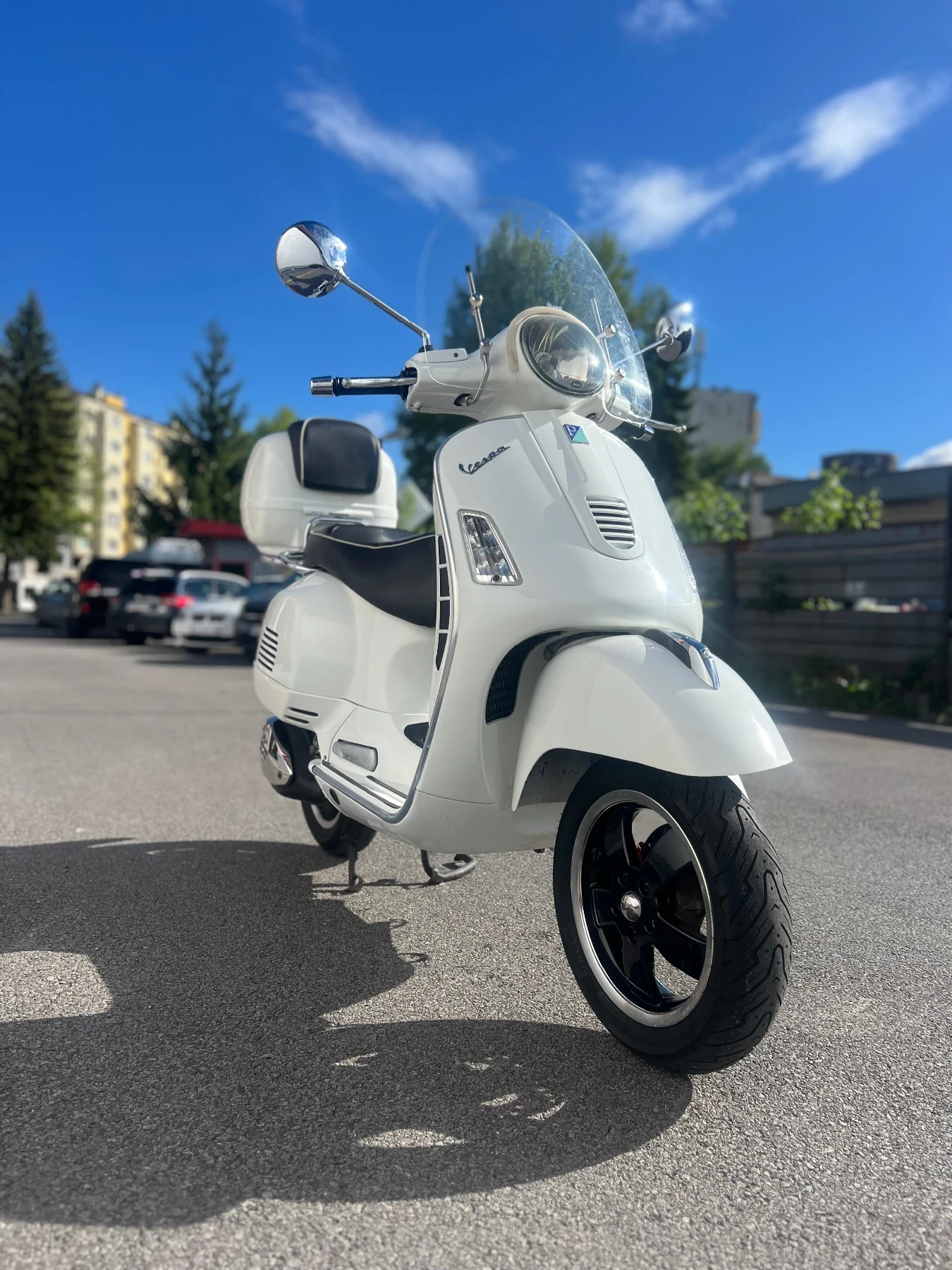 Vespa GTS 300ie, снимка 2 - Мотоциклети и мототехника - 54785727