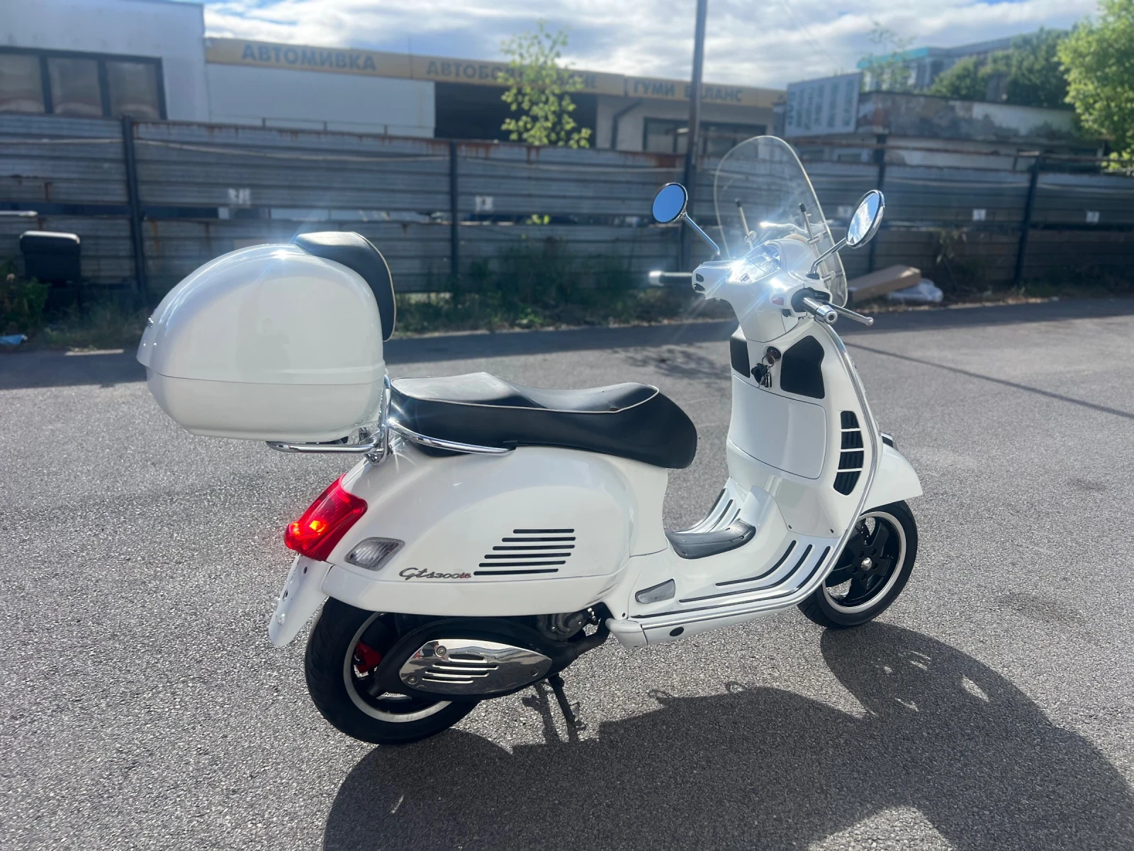 Vespa GTS 300ie, снимка 7 - Мотоциклети и мототехника - 54785727