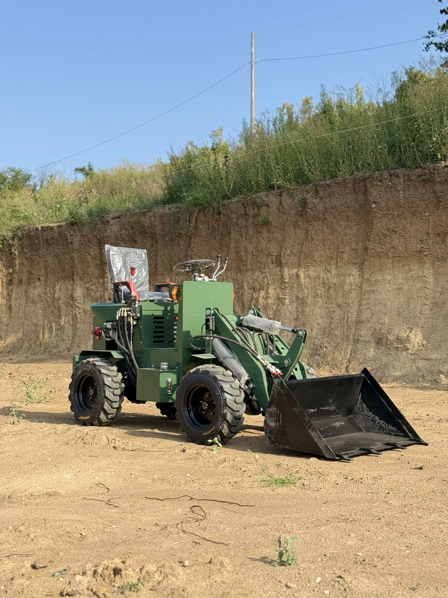 Мини челни товарачи Atlas Copco Muller L0.8 Водно Охлаждане Гаранция