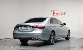 Mercedes-Benz E 300 4MATIC* BURMESTER* ОБДУХВАНЕ* ДИСТРОНИК* ХЕДЪП* , снимка 2