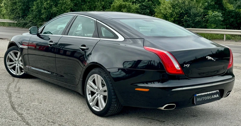 Jaguar Xj 3.0 275kc. 128Хил.Км!, снимка 4 - Автомобили и джипове - 46067648