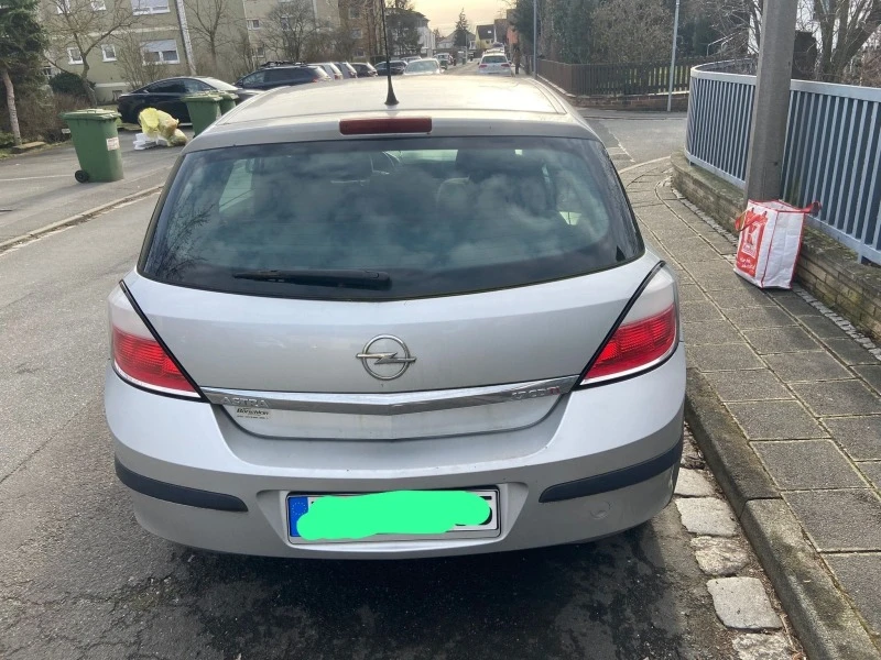 Opel Astra, снимка 3 - Автомобили и джипове - 46800137