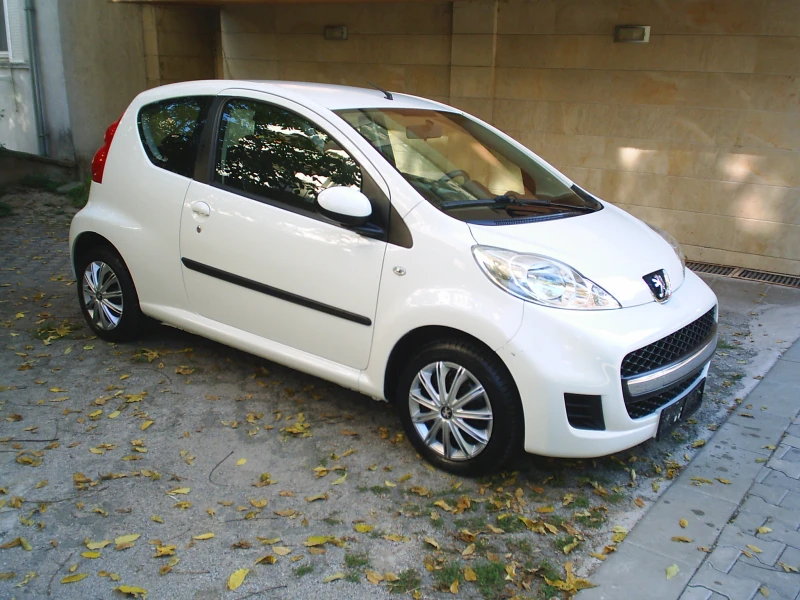 Peugeot 107 1.0 VVT-I 69k.c., снимка 15 - Автомобили и джипове - 47386777