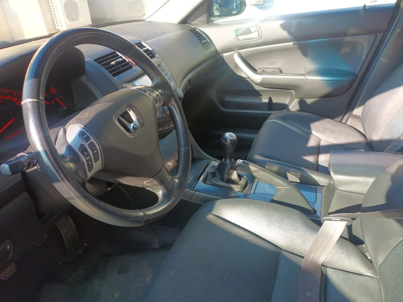 Honda Accord 2.2, снимка 5 - Автомобили и джипове - 49155535